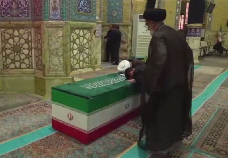تشییع رهبر شهید , تشییع امام شهید , تشییع آیت‌الله‌العظمی سید علی خامنه‌ای , بدرقه آقای شهید ایران , اخبار استان قم , آیت‌الله سید علی خامنه‌ای , 