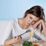 آدم های تنها بیشتر از دیگران دچار کمبود ویتامین می شوند!!+ دلایل