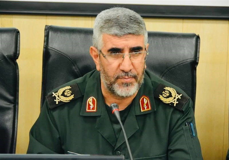 ایستادگی 47 ساله؛ مشکلات اقتصادی سد راه پیمان ملت با ولایت نیست