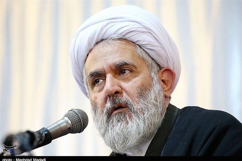 طائب: تنگه هرمز تحت مدیریت و کنترل جمهوری اسلامی ایران قرار دارد