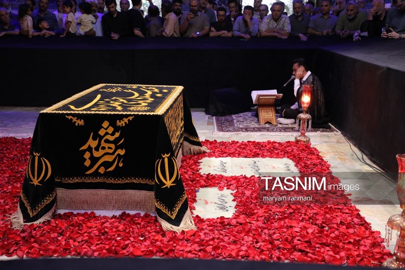200 روز دلتنگی، نجواهایی در بهشت دارالذکر ... امام شهید , تشییع رهبر شهید , شهید امام خامنه ای (ره) , خراسان رضوی , مشهد مقدس , اخبار مشهد , حرم امام رضا(ع) , امام رضا (ع) , شهادت , رهبر انقلاب ,
