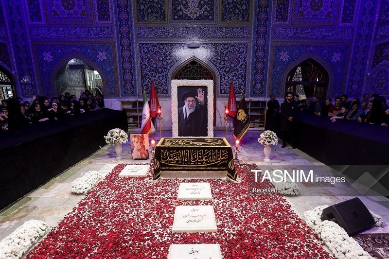 200 روز دلتنگی، نجواهایی در بهشت دارالذکر ... امام شهید , تشییع رهبر شهید , شهید امام خامنه ای (ره) , خراسان رضوی , مشهد مقدس , اخبار مشهد , حرم امام رضا(ع) , امام رضا (ع) , شهادت , رهبر انقلاب ,
