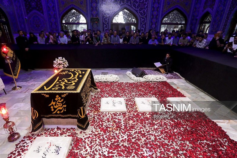 200 روز دلتنگی، نجواهایی در بهشت دارالذکر ... امام شهید , تشییع رهبر شهید , شهید امام خامنه ای (ره) , خراسان رضوی , مشهد مقدس , اخبار مشهد , حرم امام رضا(ع) , امام رضا (ع) , شهادت , رهبر انقلاب ,