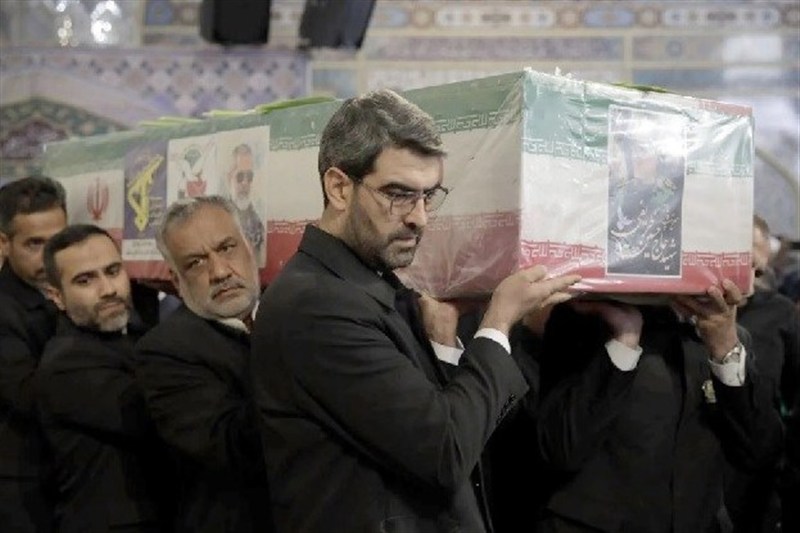 طنین عطر شهادت در حریم رضوی؛ وداع زائران با پیکر شهید ظریفی
