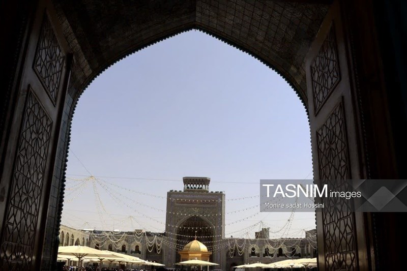 چهارشنبه امامرضایی؛ روایت دلدادگی در آستان سلطان خراسان امام رضا (ع) , حرم امام رضا(ع) , خراسان رضوی , اخبار استان خراسان رضوی , مشهد مقدس , اخبار مشهد , زائر رضوی , زائران , آستان قدس رضوی , خادمیاران رضوی ,
