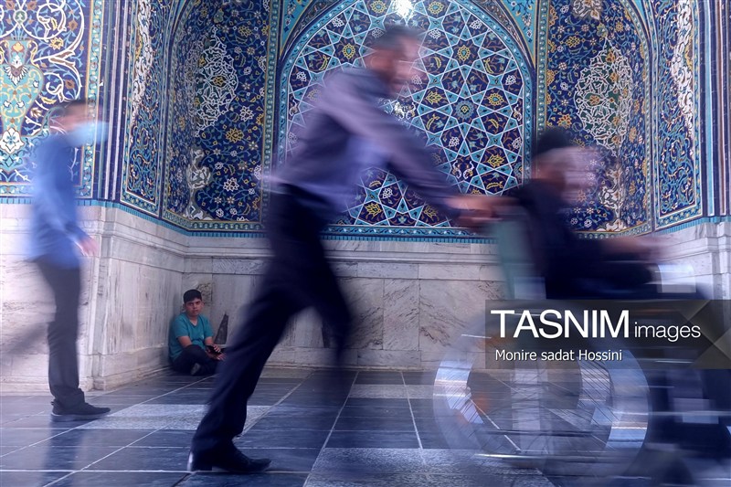 چهارشنبه امامرضایی؛ روایت دلدادگی در آستان سلطان خراسان امام رضا (ع) , حرم امام رضا(ع) , خراسان رضوی , اخبار استان خراسان رضوی , مشهد مقدس , اخبار مشهد , زائر رضوی , زائران , آستان قدس رضوی , خادمیاران رضوی ,