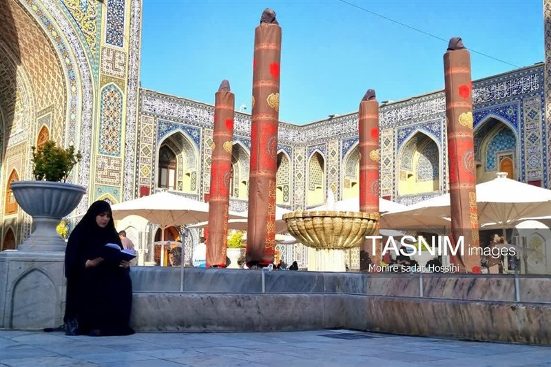 چهارشنبه امامرضایی؛ روایت دلدادگی در آستان سلطان خراسان امام رضا (ع) , حرم امام رضا(ع) , خراسان رضوی , اخبار استان خراسان رضوی , مشهد مقدس , اخبار مشهد , زائر رضوی , زائران , آستان قدس رضوی , خادمیاران رضوی ,