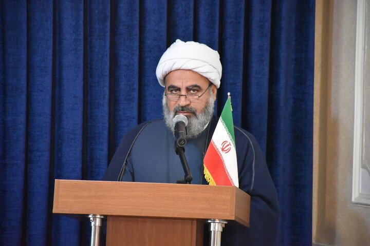 امام جمعه پارسیان: اقتدار پلیس باید در کنار مردم‌داری حفظ شود